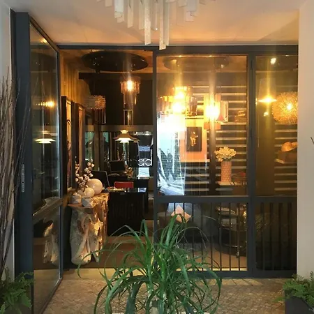 Old Stables Penthouse Апартаменты *